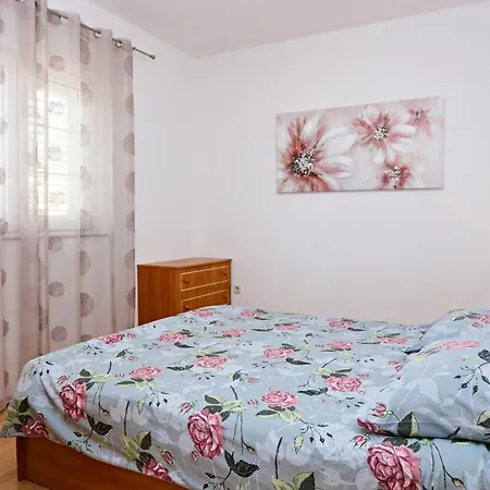 By The Sea Sparadici, - 24118